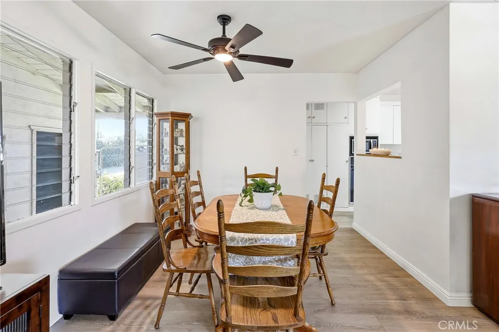 210 Greentree