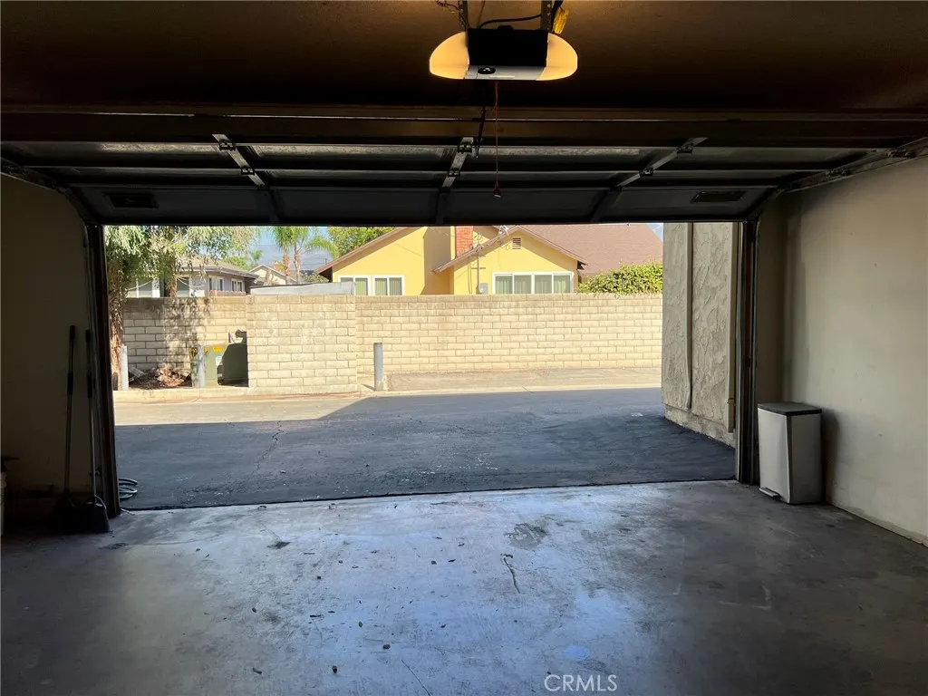 181 W La Verne Avenue #11