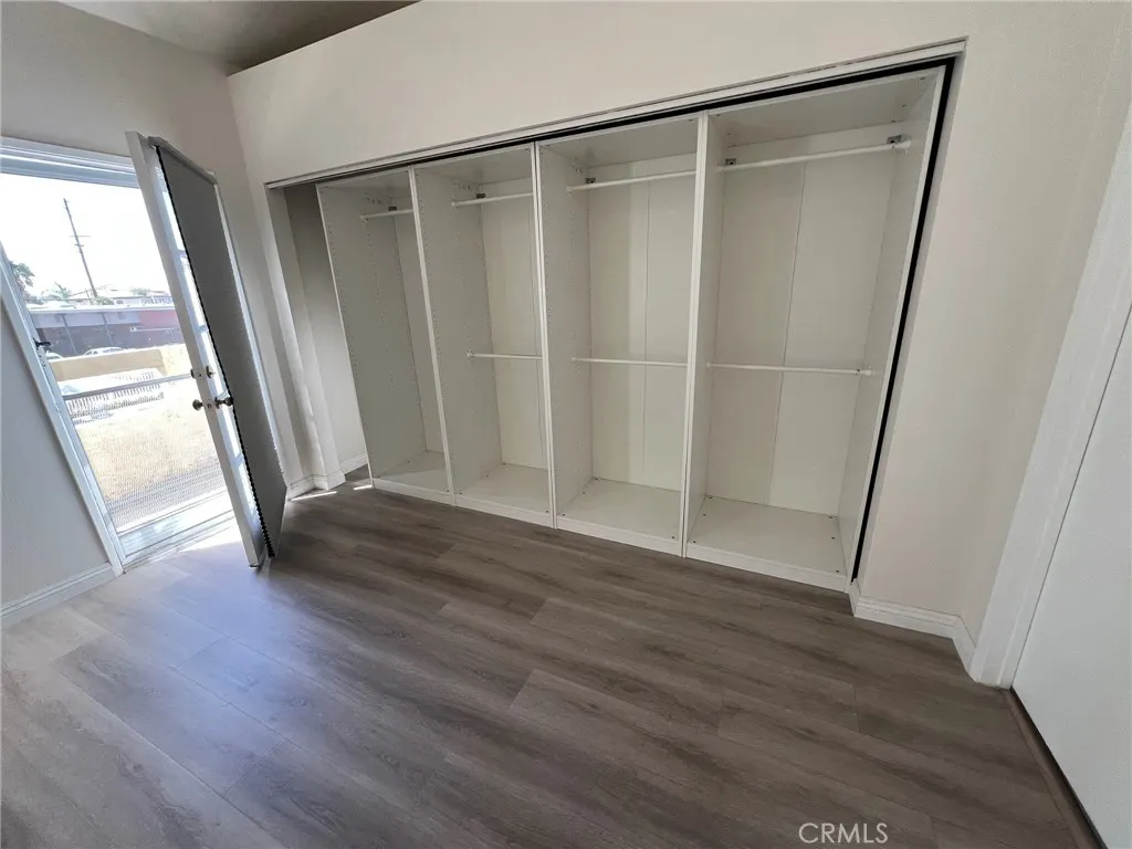 181 W La Verne Avenue #11