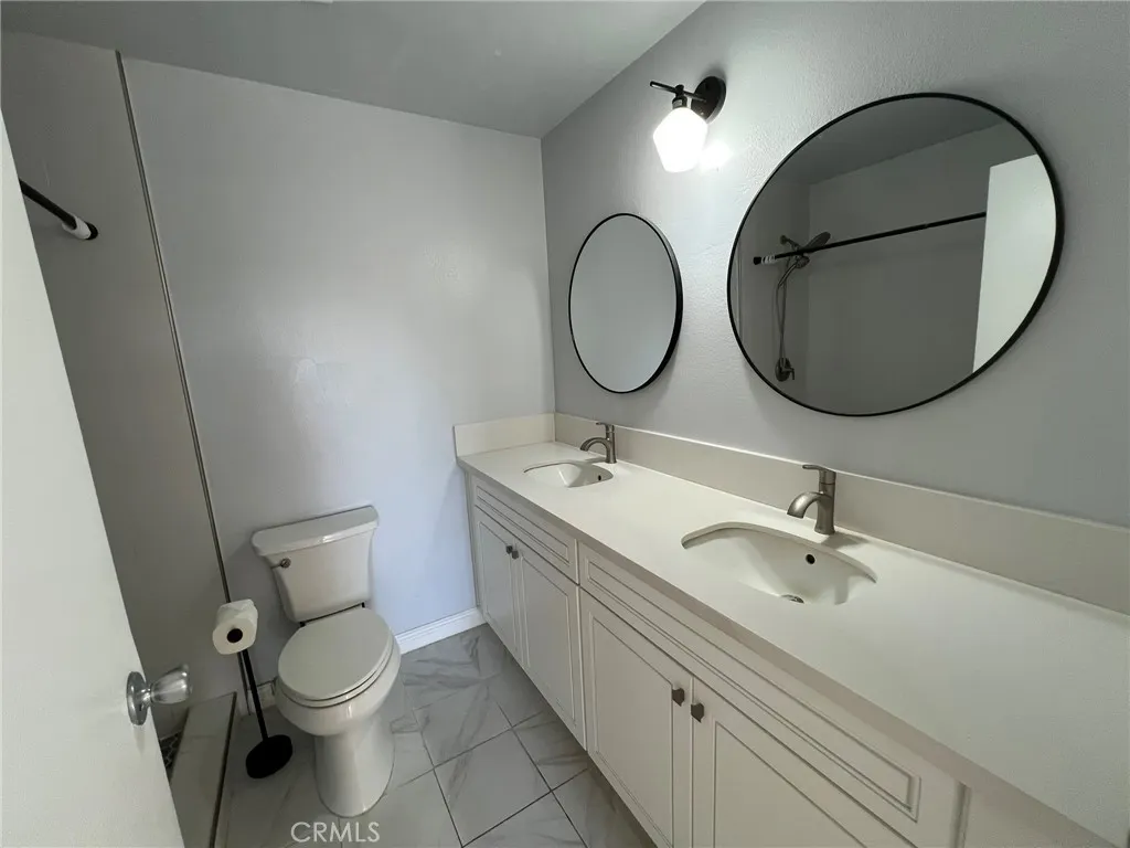 181 W La Verne Avenue #11