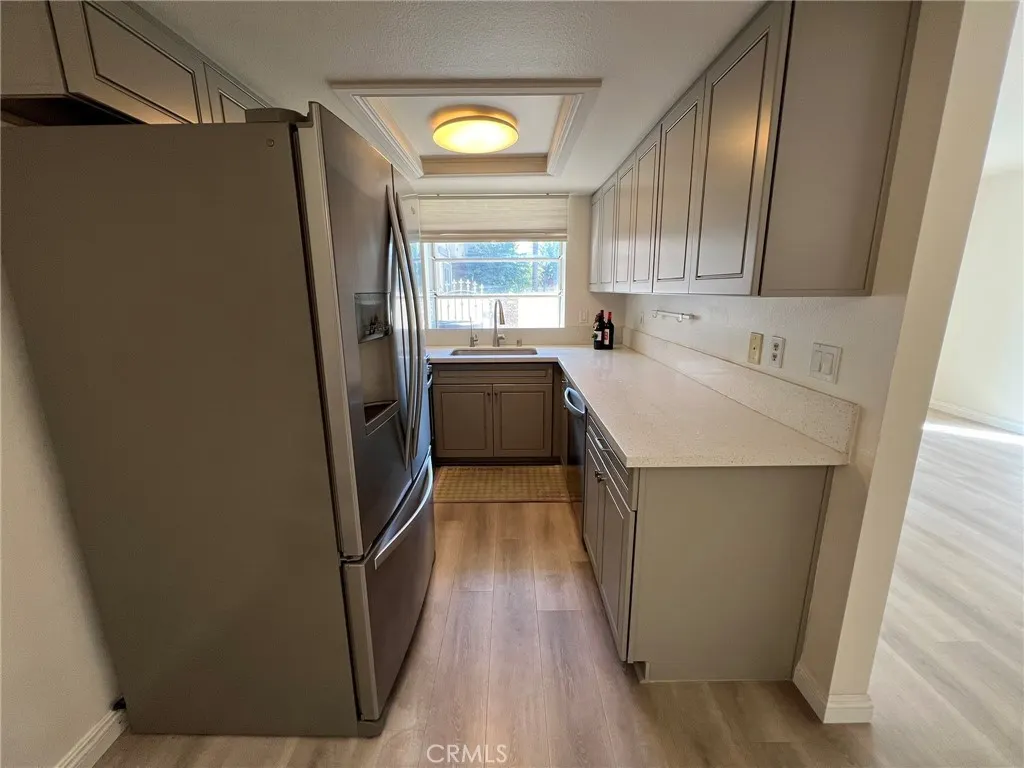 181 W La Verne Avenue #11