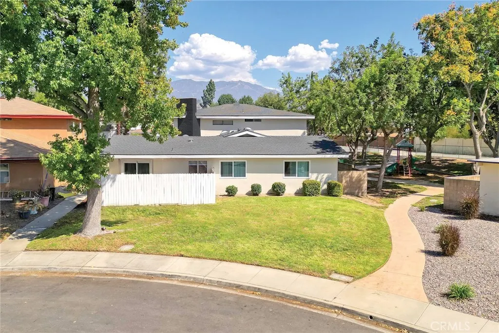 2595 Price Drive