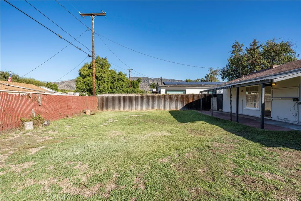 433 S Grand