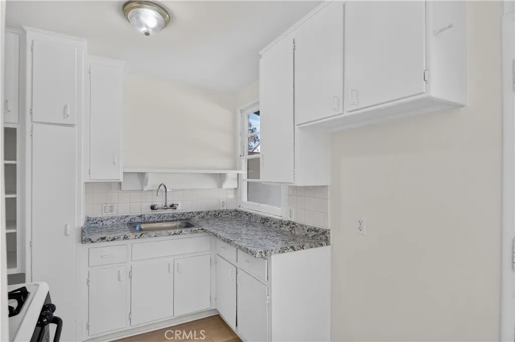 433 S Grand