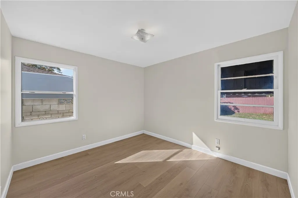 433 S Grand