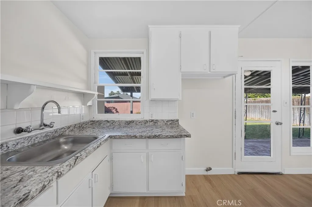 433 S Grand