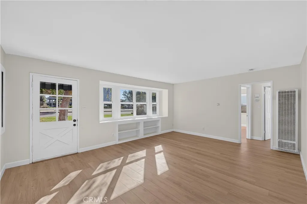 433 S Grand