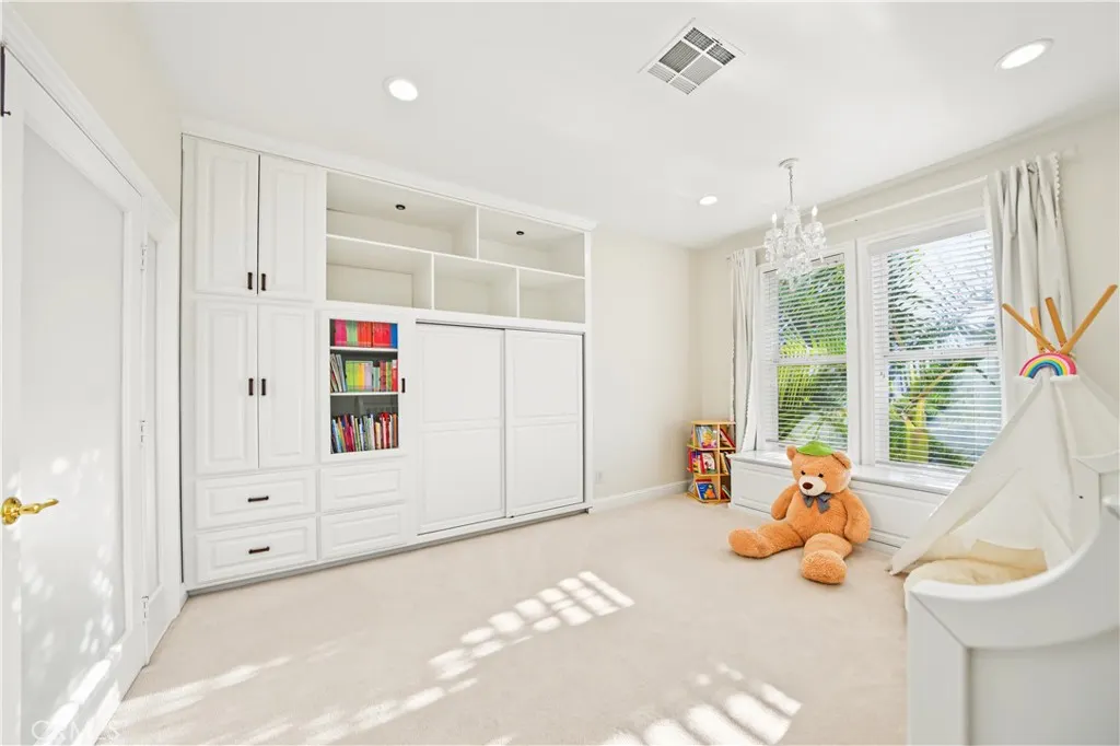 1305 Bentley Court