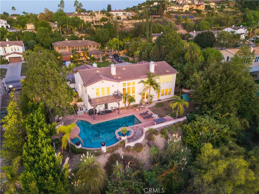1305 Bentley Court