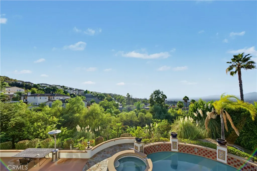 1305 Bentley Court