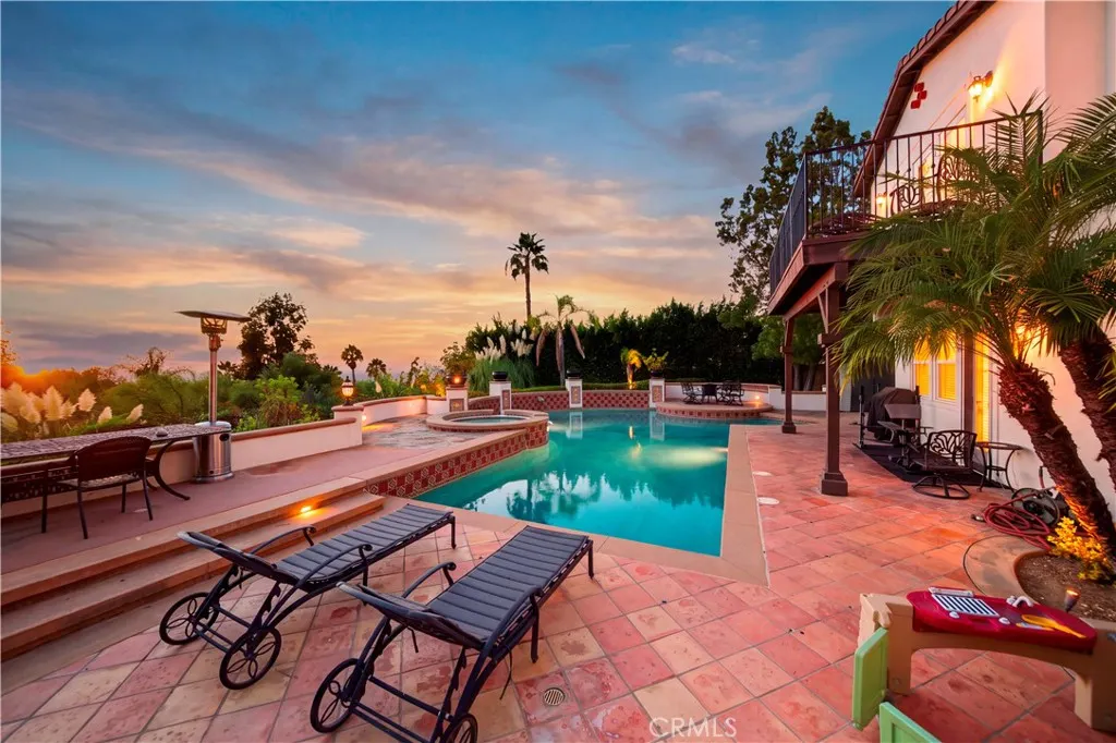 1305 Bentley Court