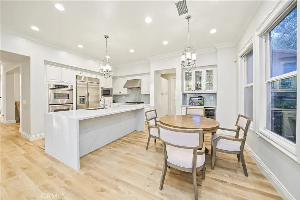 1305 Bentley Court