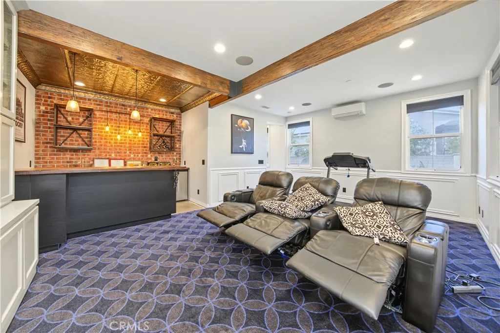 1305 Bentley Court