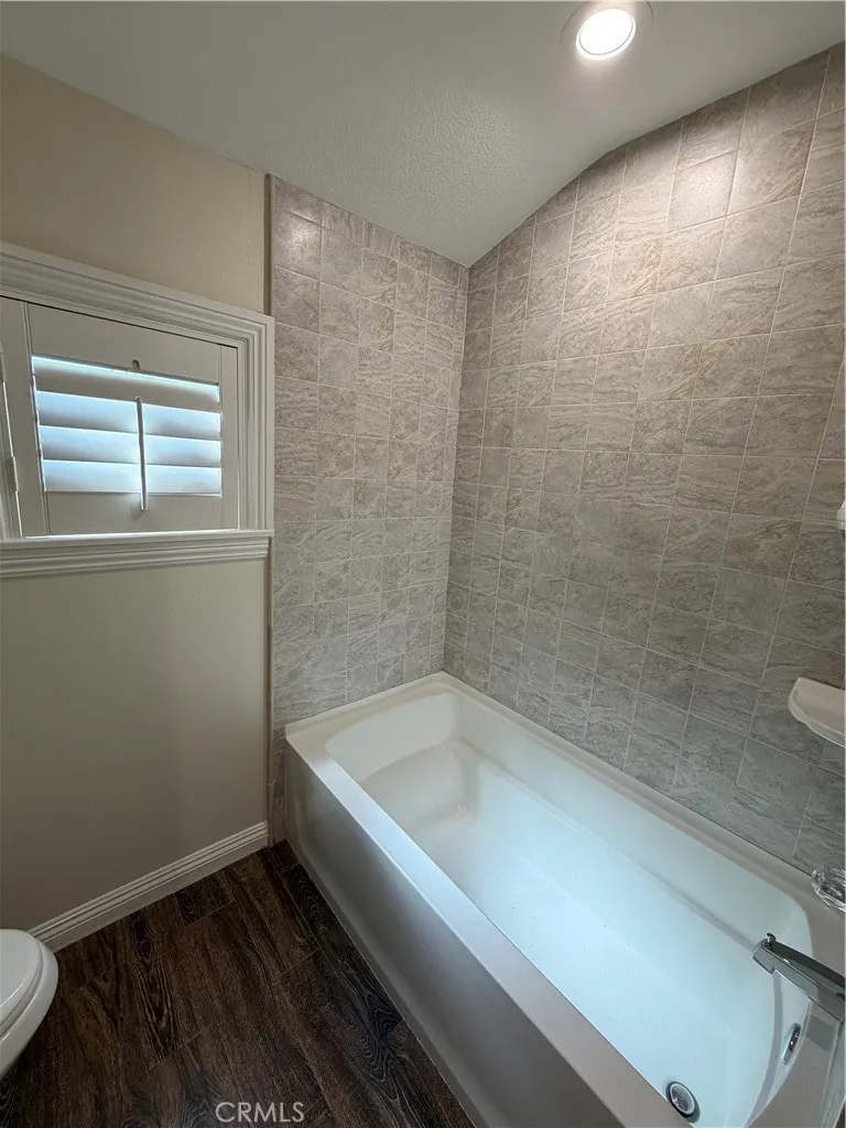 114 N 12th