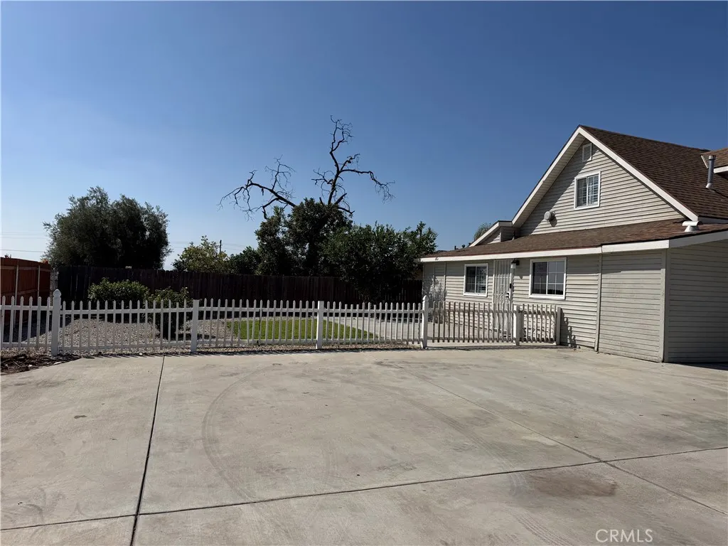 114 N 12th