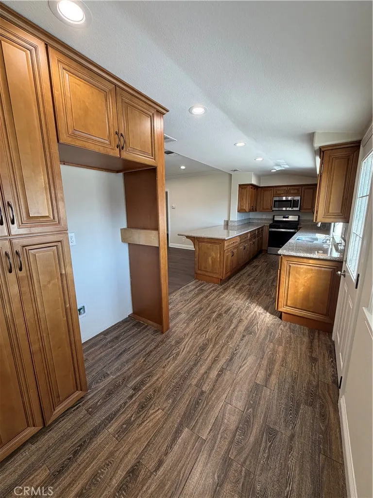 114 N 12th