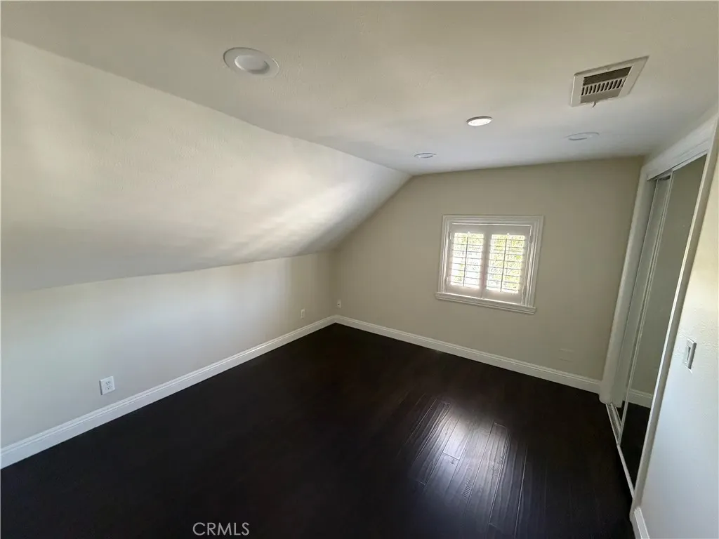 114 N 12th