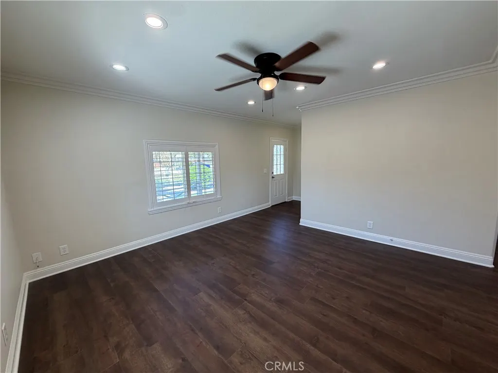 114 N 12th