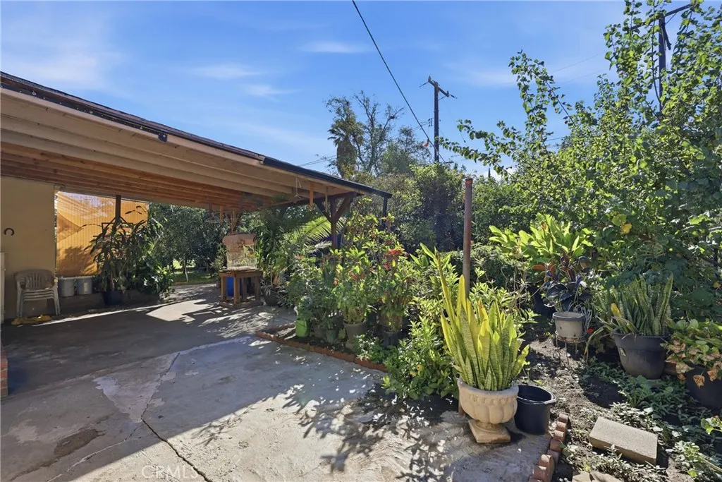 1628 Arroyo