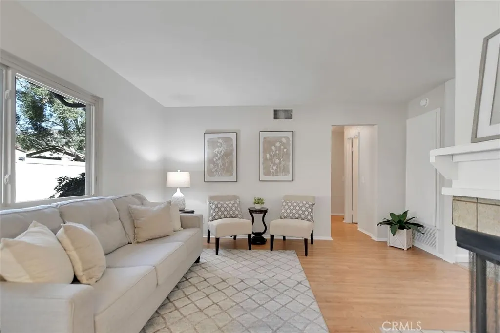 655 W Point O Woods