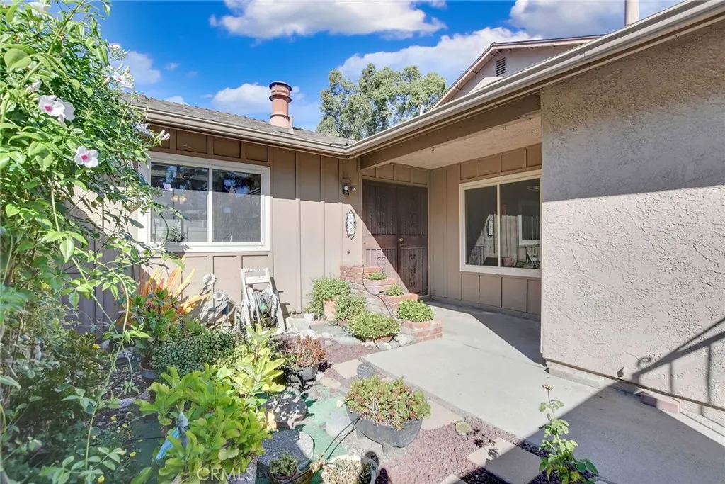 655 W Point O Woods