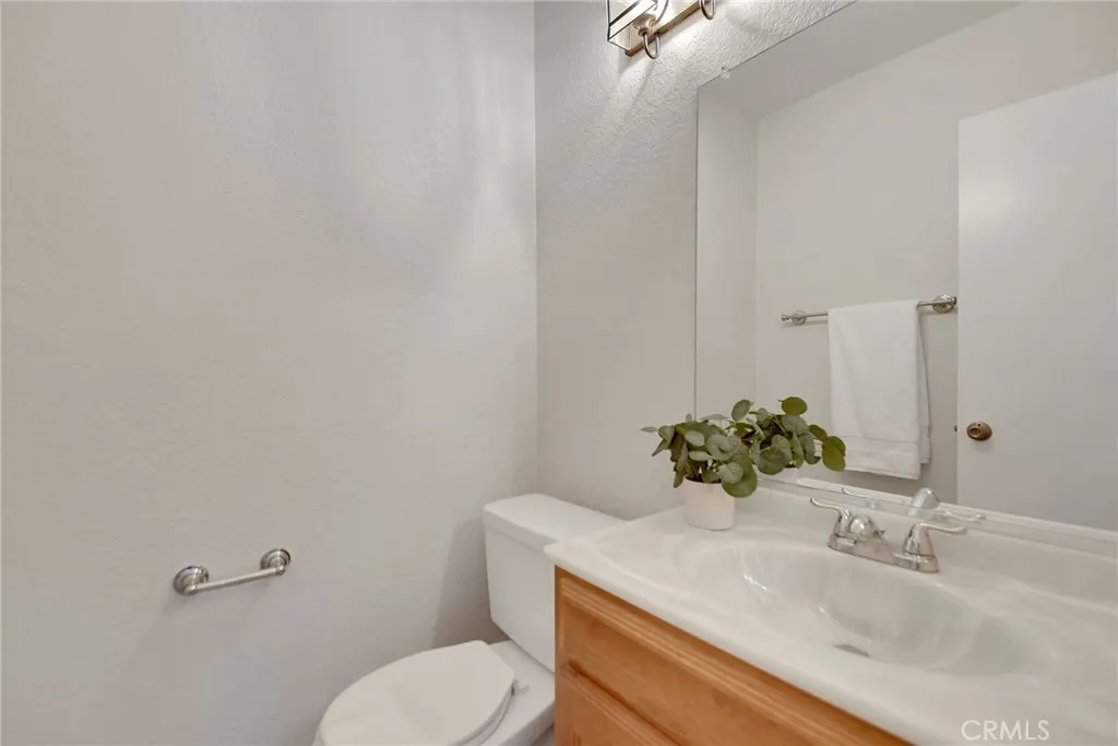 655 W Point O Woods