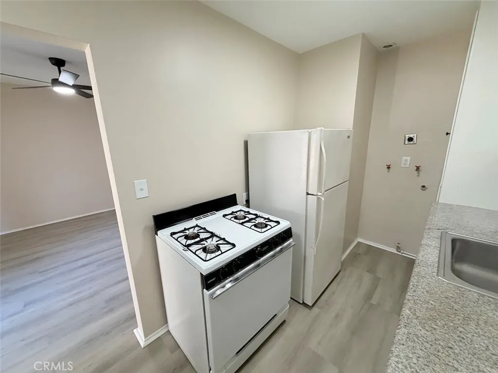 840 N Angeleno Avenue #02