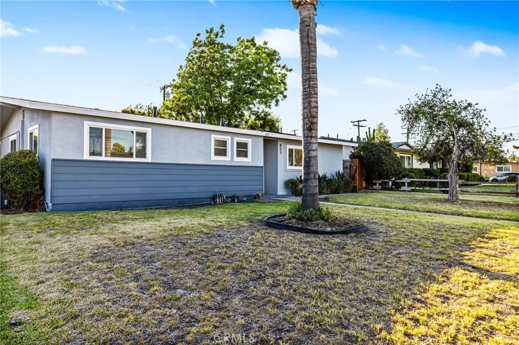 853 N Jasmine Avenue