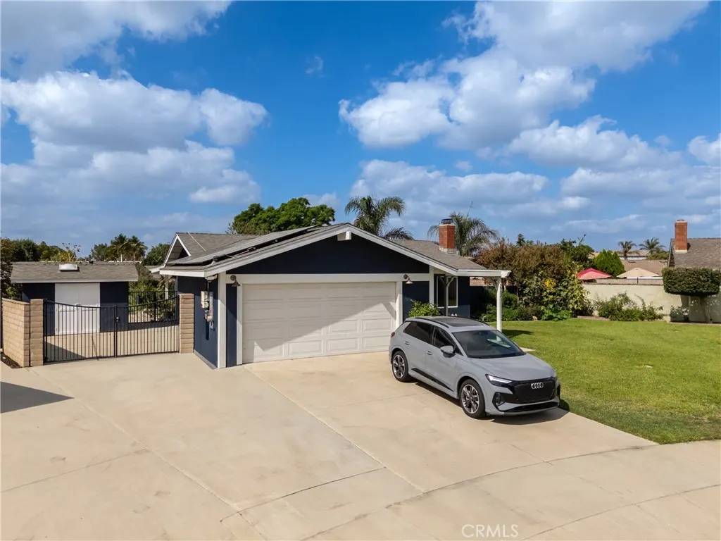 2902 E Firecrest Drive