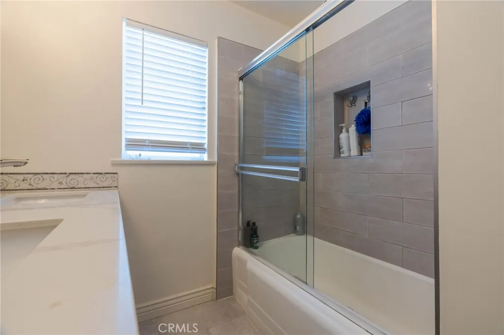 631 W Berkeley