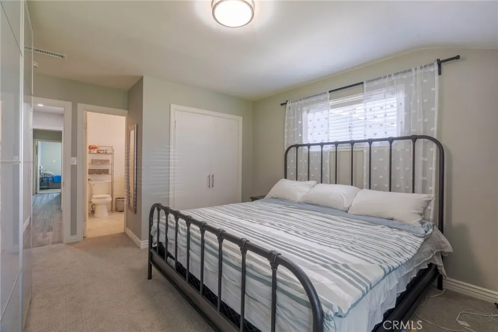 631 W Berkeley