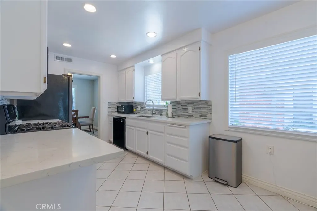 631 W Berkeley