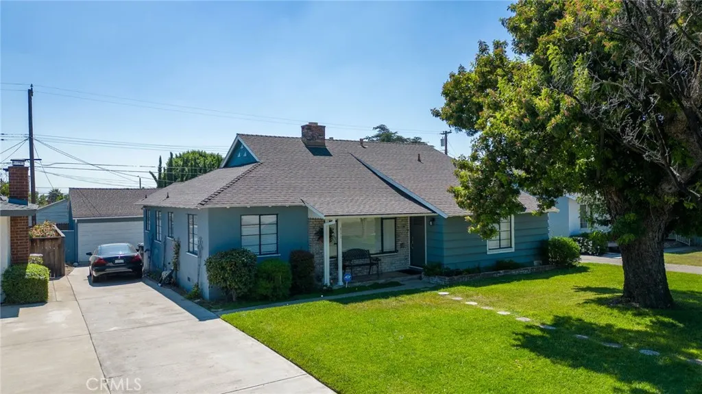 631 W Berkeley