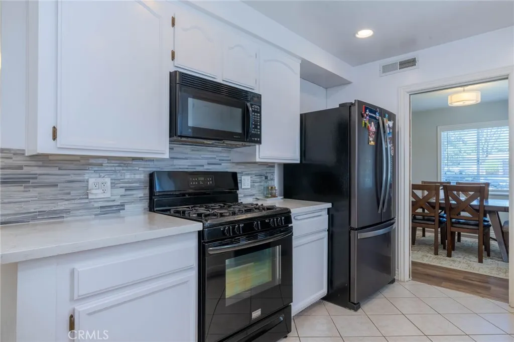 631 W Berkeley