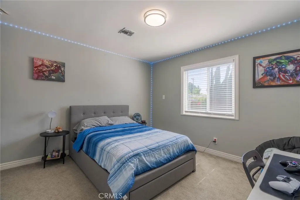 631 W Berkeley