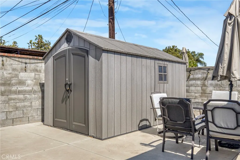 1006 N Calaveras