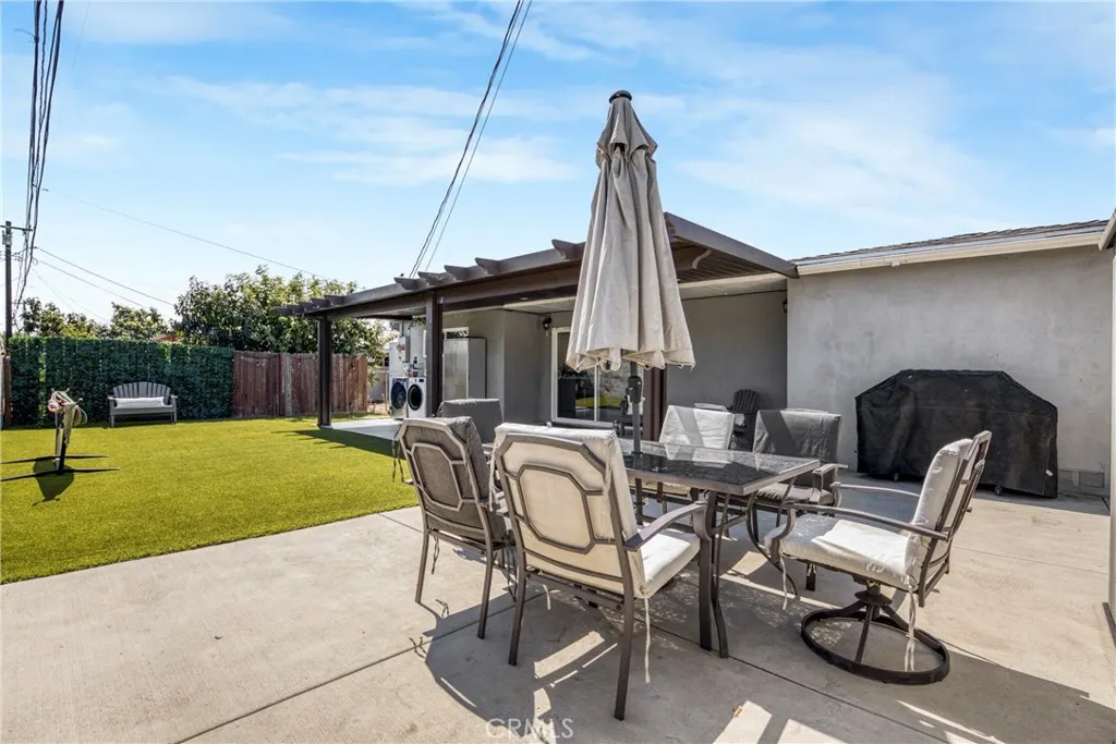 1006 N Calaveras