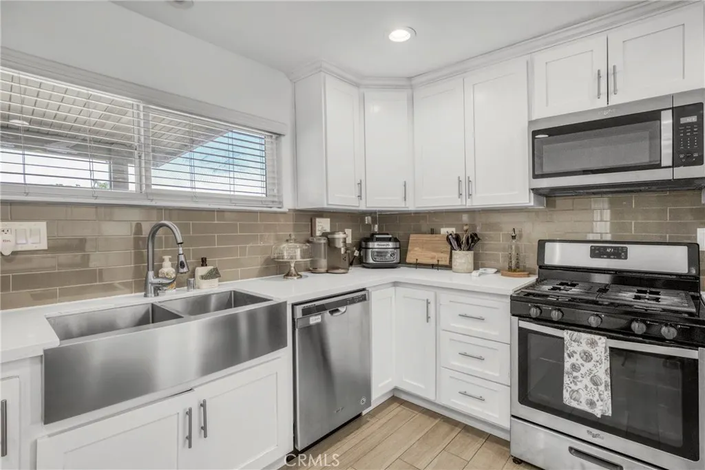 1006 N Calaveras