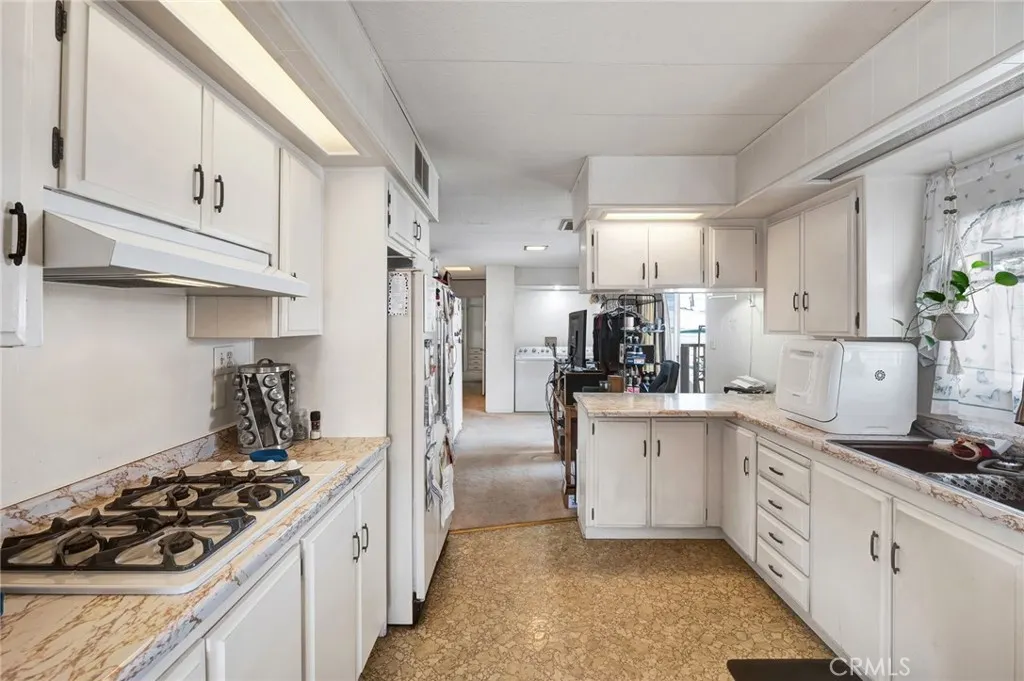 2755 Arrow Highway #142