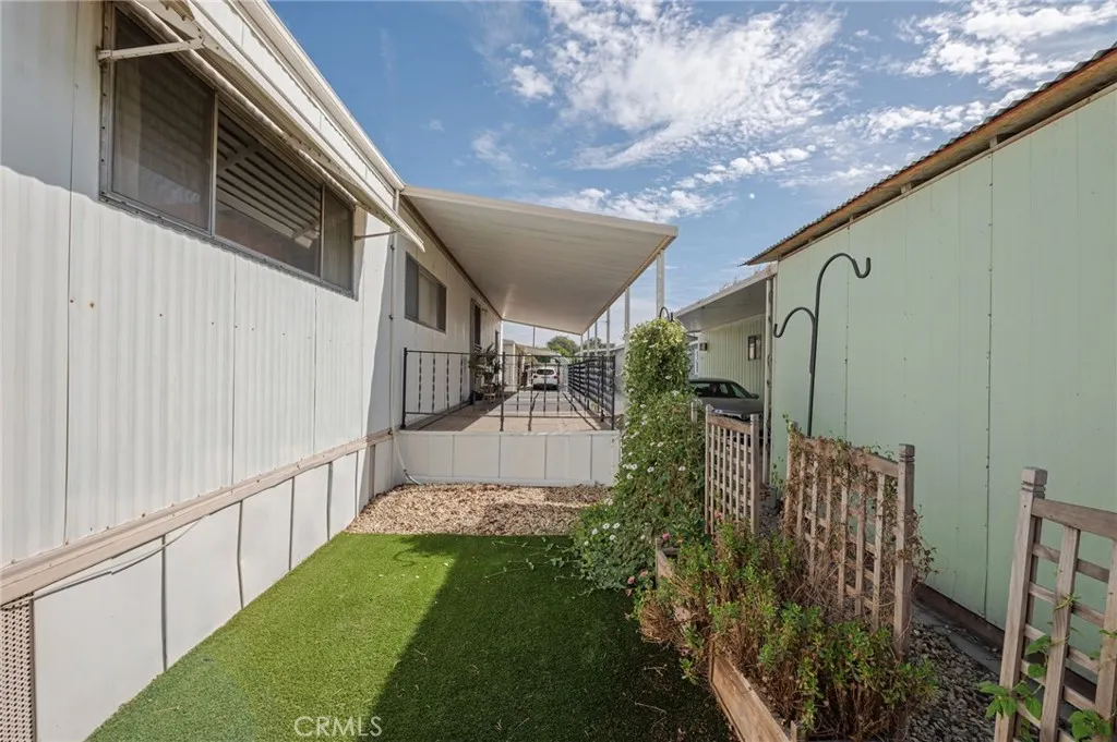 2755 Arrow Highway #142
