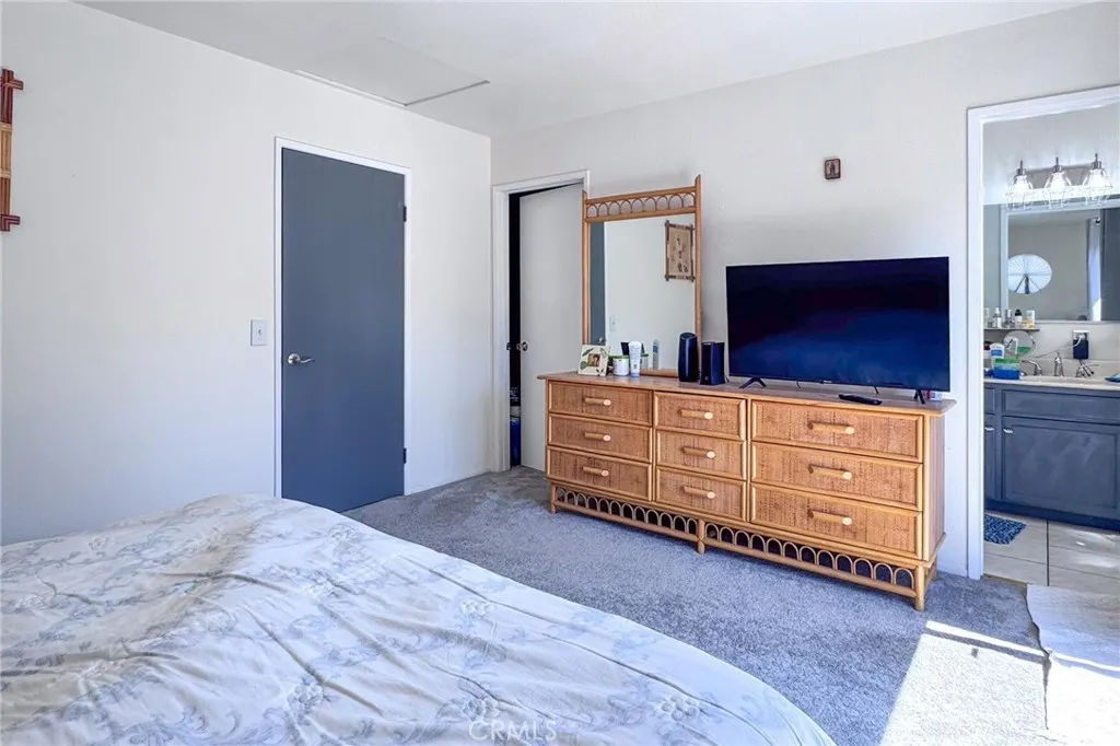 544 N Orange #B