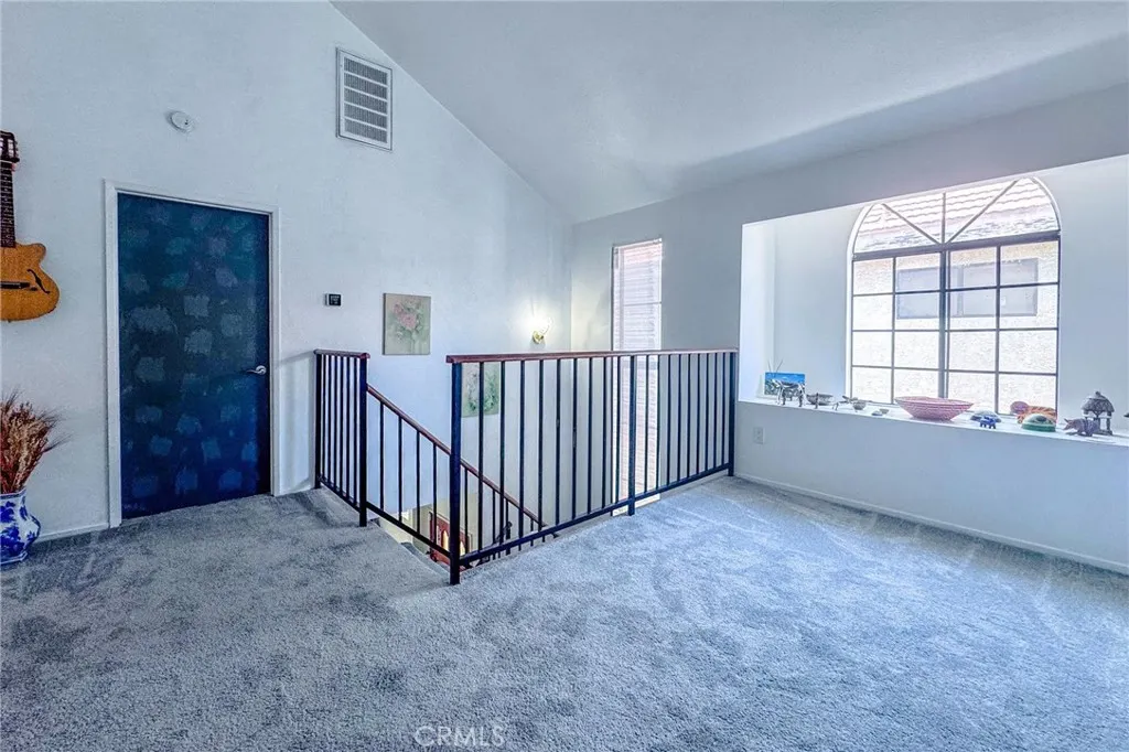 544 N Orange #B
