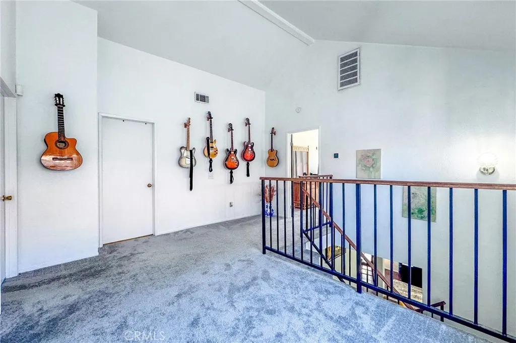 544 N Orange #B