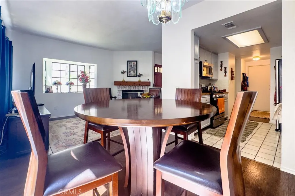 544 N Orange #B