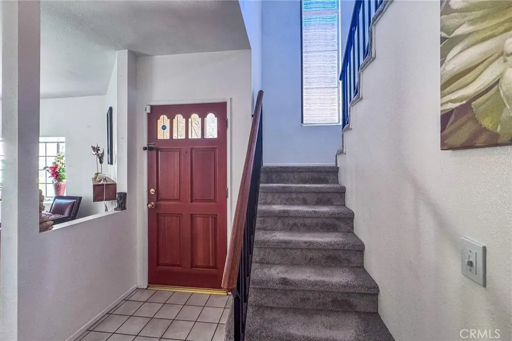 544 N Orange #B