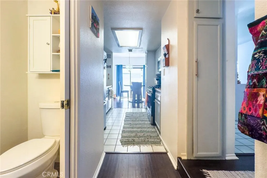 544 N Orange #B