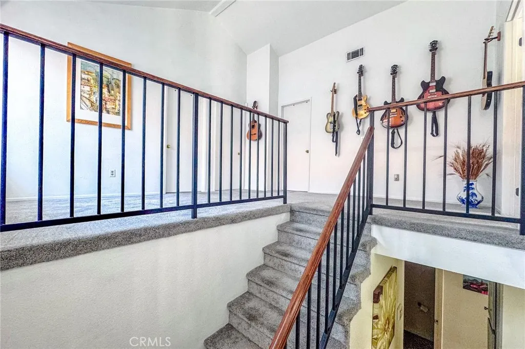544 N Orange #B