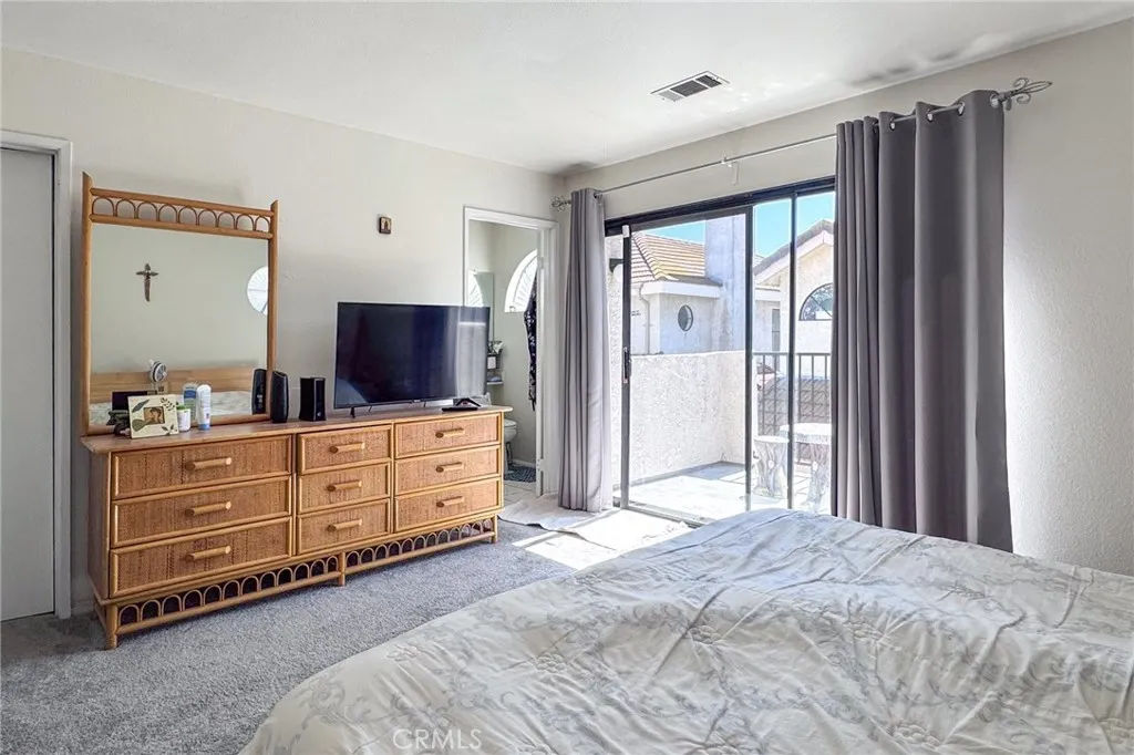 544 N Orange #B