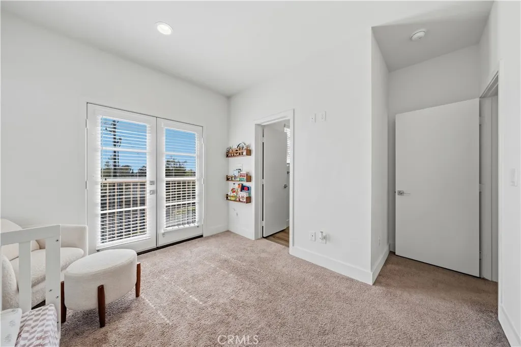 205 S Paige Ln