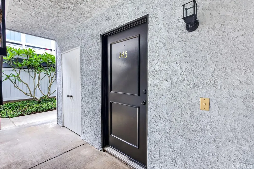 145 S Poplar #20